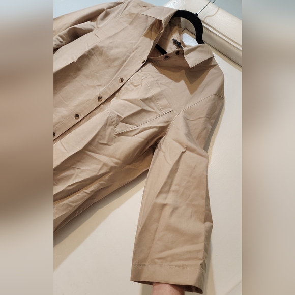 Women's Lafayette 148 NY Tan Button-Up Shirt, Size L - Picture 7 of 11